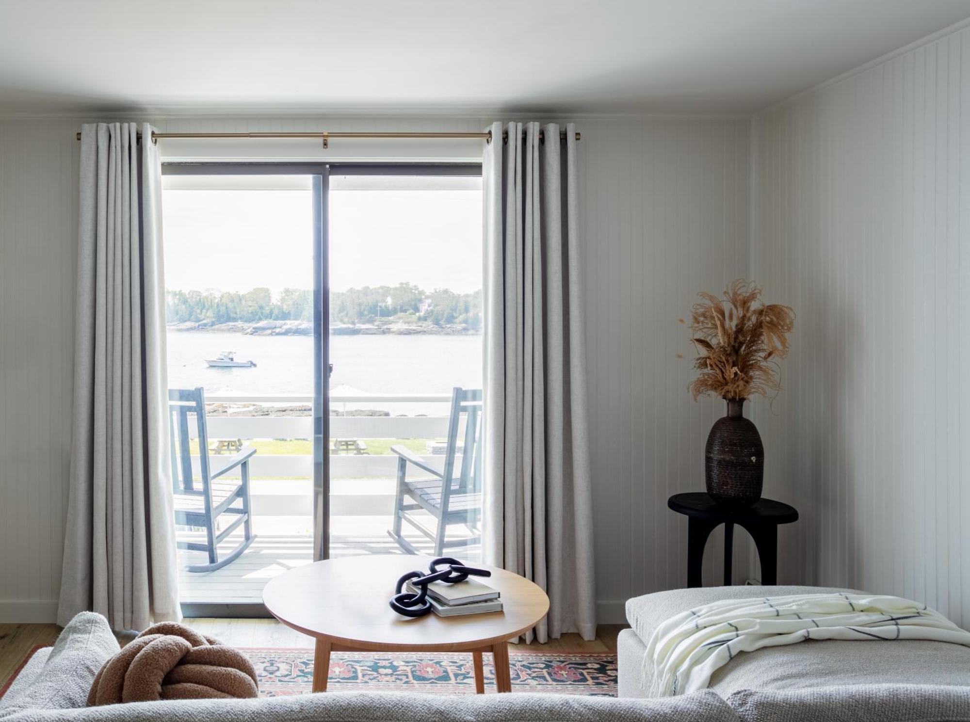 Bluebird Ocean Point Inn Ngoại thất bức ảnh