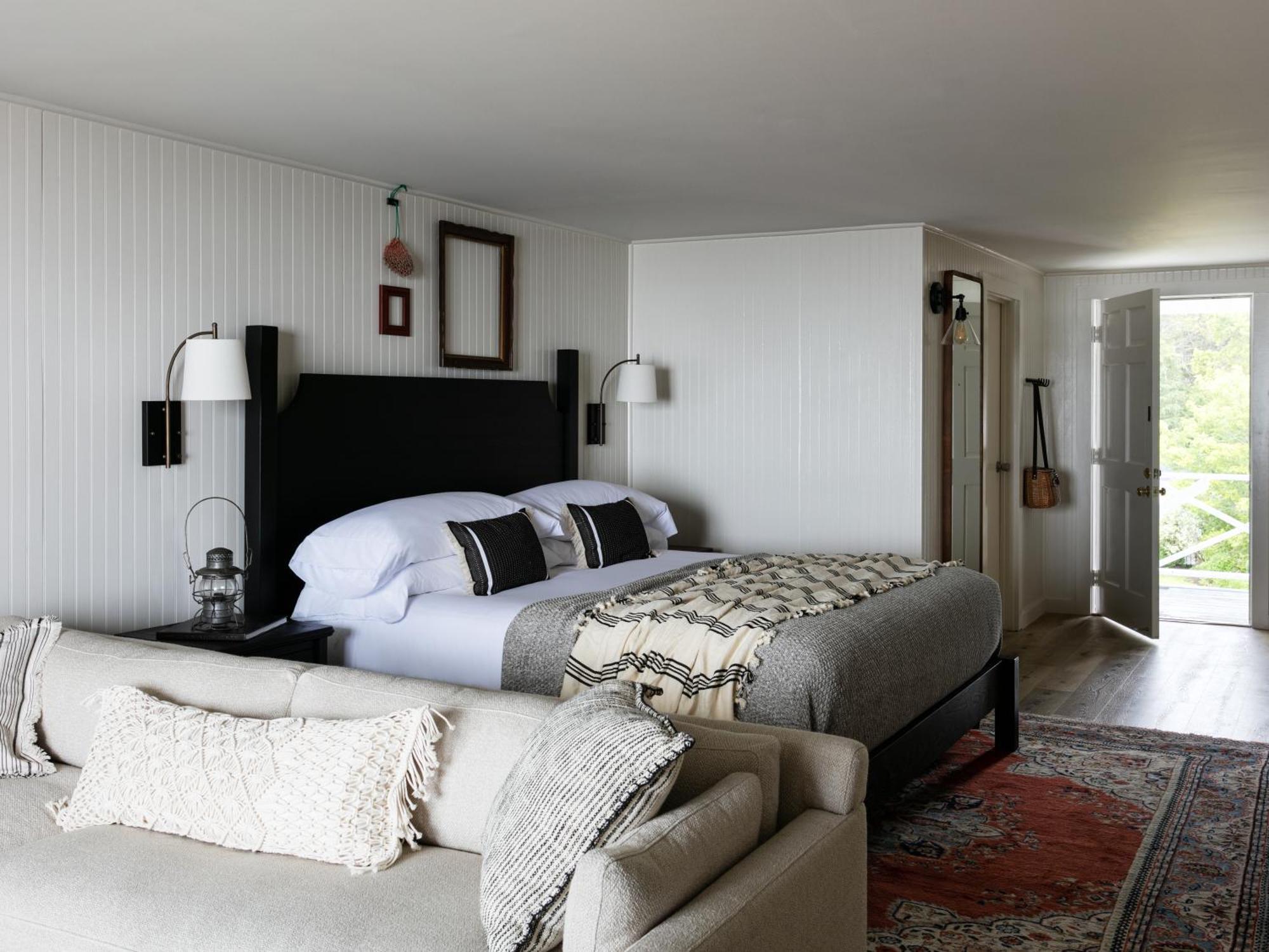 Bluebird Ocean Point Inn Ngoại thất bức ảnh